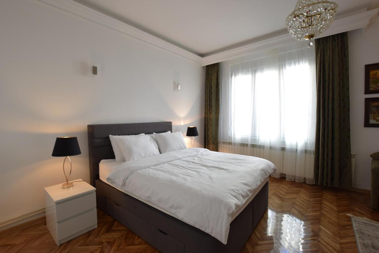 Crown Apartment - Your Most Comfortable Stay Belgrado Buitenkant foto