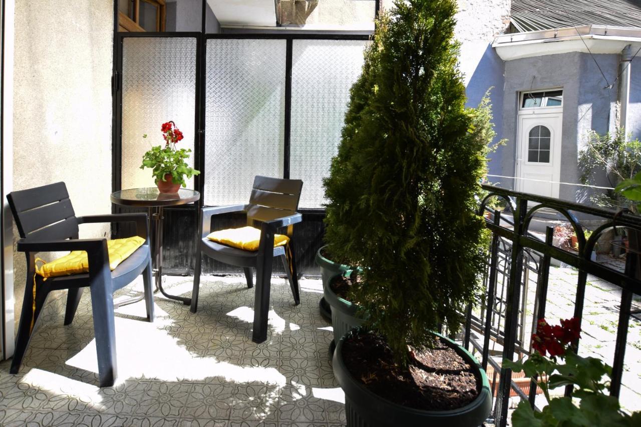 Crown Apartment - Your Most Comfortable Stay Belgrado Buitenkant foto